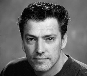основатель Keith Barr
