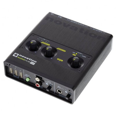 Novation Audiohub 2x4