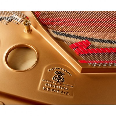 Steinway & Sons O-180