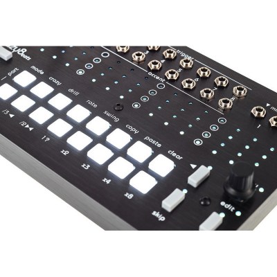 Twisted Electrons Crazy 8 Beats