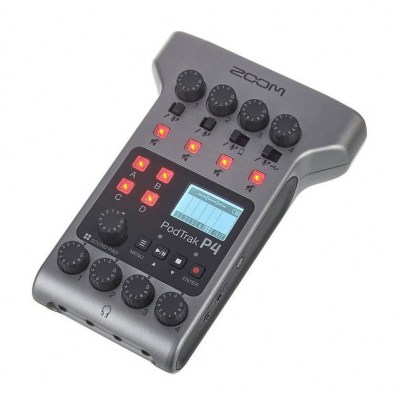 Zoom PodTrak P4 Podcast Mic Set