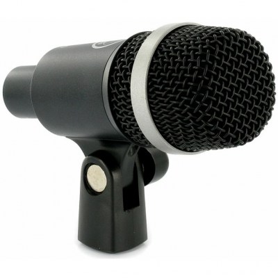 AKG D40