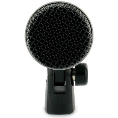 AKG D40