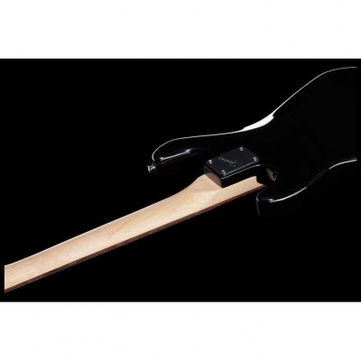 Squier Mini Strat V2 BK IL Bundle