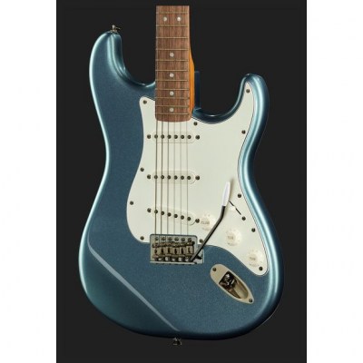 Squier CV 60s Strat LPB Bundle