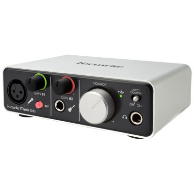 Focusrite iTrack Solo Producer Bundle