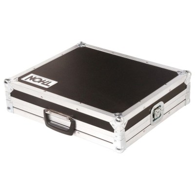 AKAI Professional MPC Live III Case Bundle