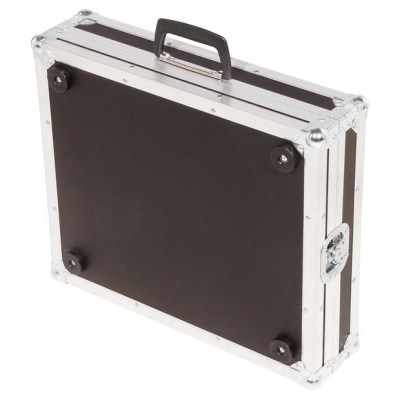 AKAI Professional MPC Live III Case Bundle