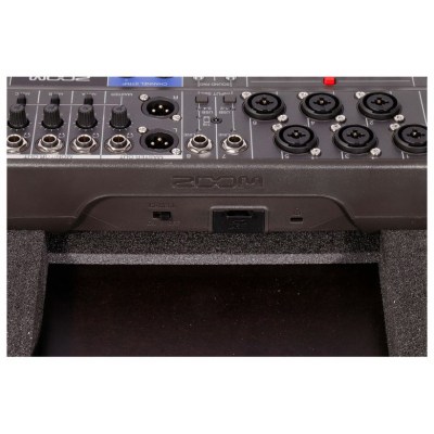 Zoom LiveTrak L-8 Case Bundle
