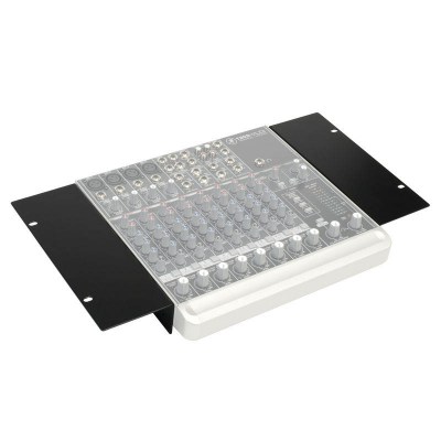 Mackie RM 1202