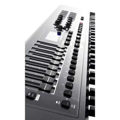 Novation Impulse 61