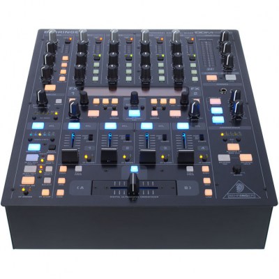 Behringer DDM4000