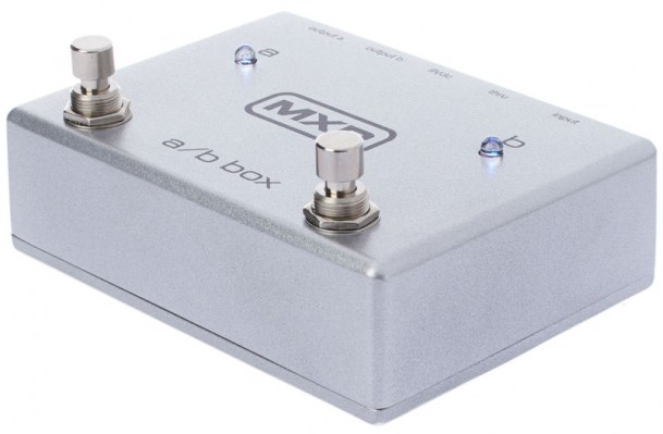 MXR M 196 A/B Box