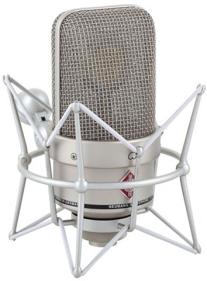 Neumann TLM 49