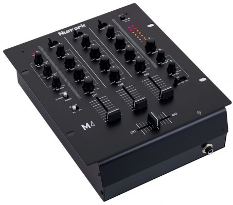 Numark M 4 Black