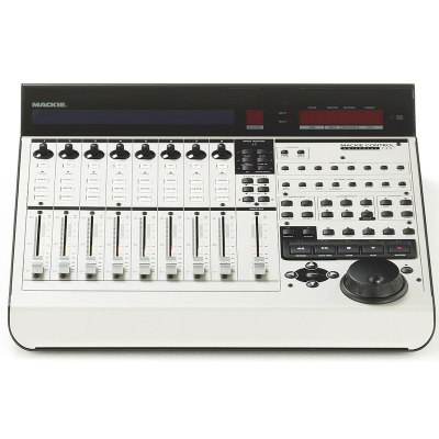 MACKIE Control Universal Pro Bundle